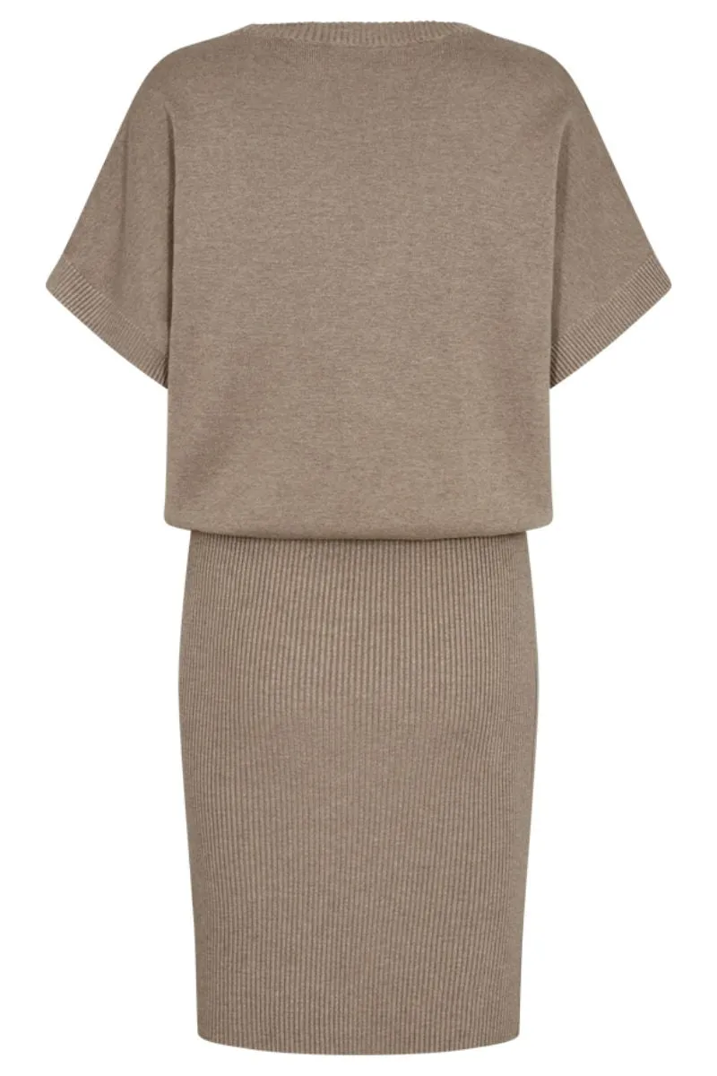 Ani Dress | Desert Taupe Melange | Kjole fra Freequent