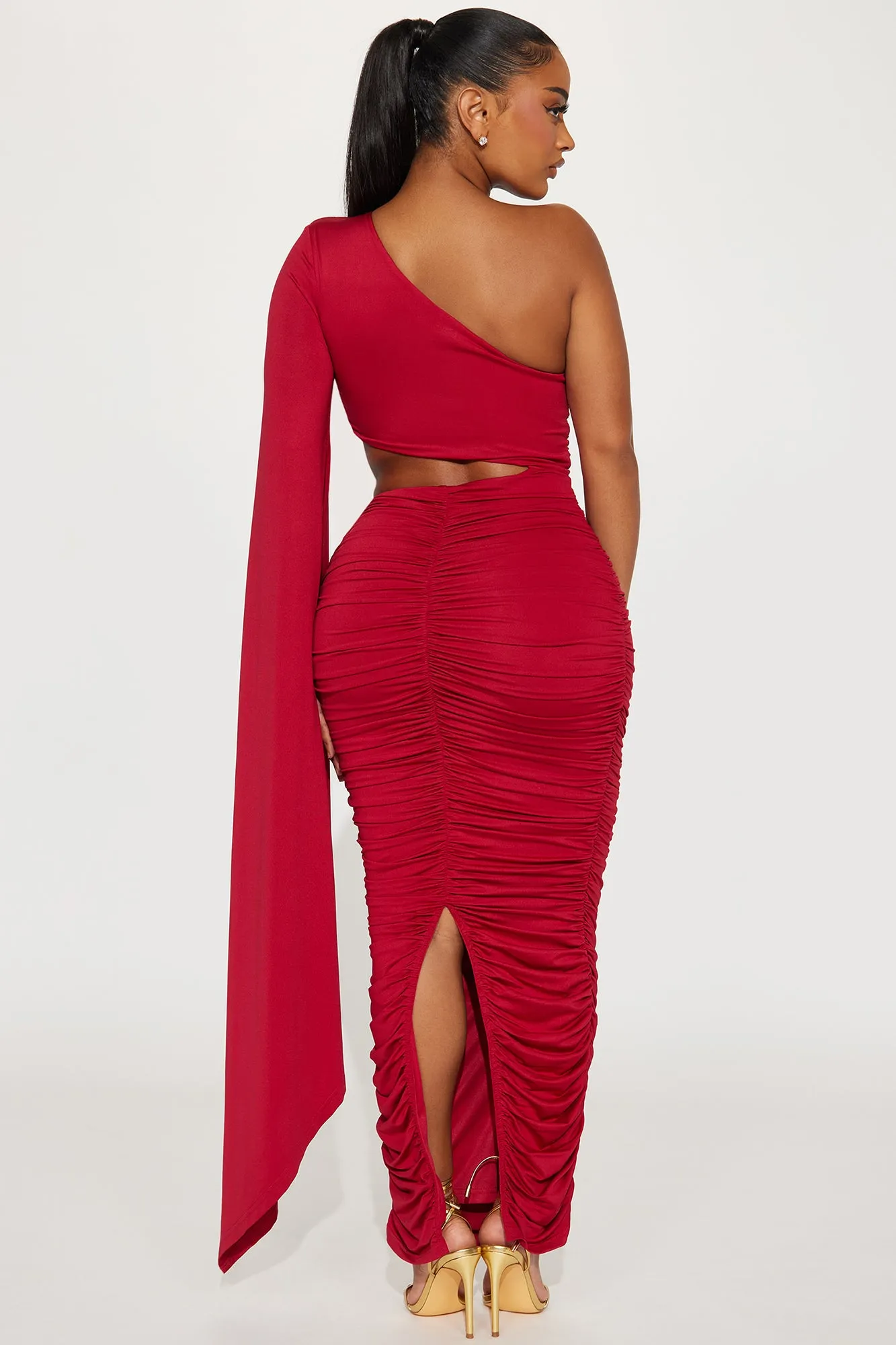 Aria Ruched Maxi Dress - Wine
