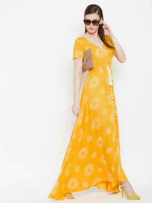 Berrylush Women Yellow & White Geometric Printed V-Neck Crepe Smocked Maxi Dress