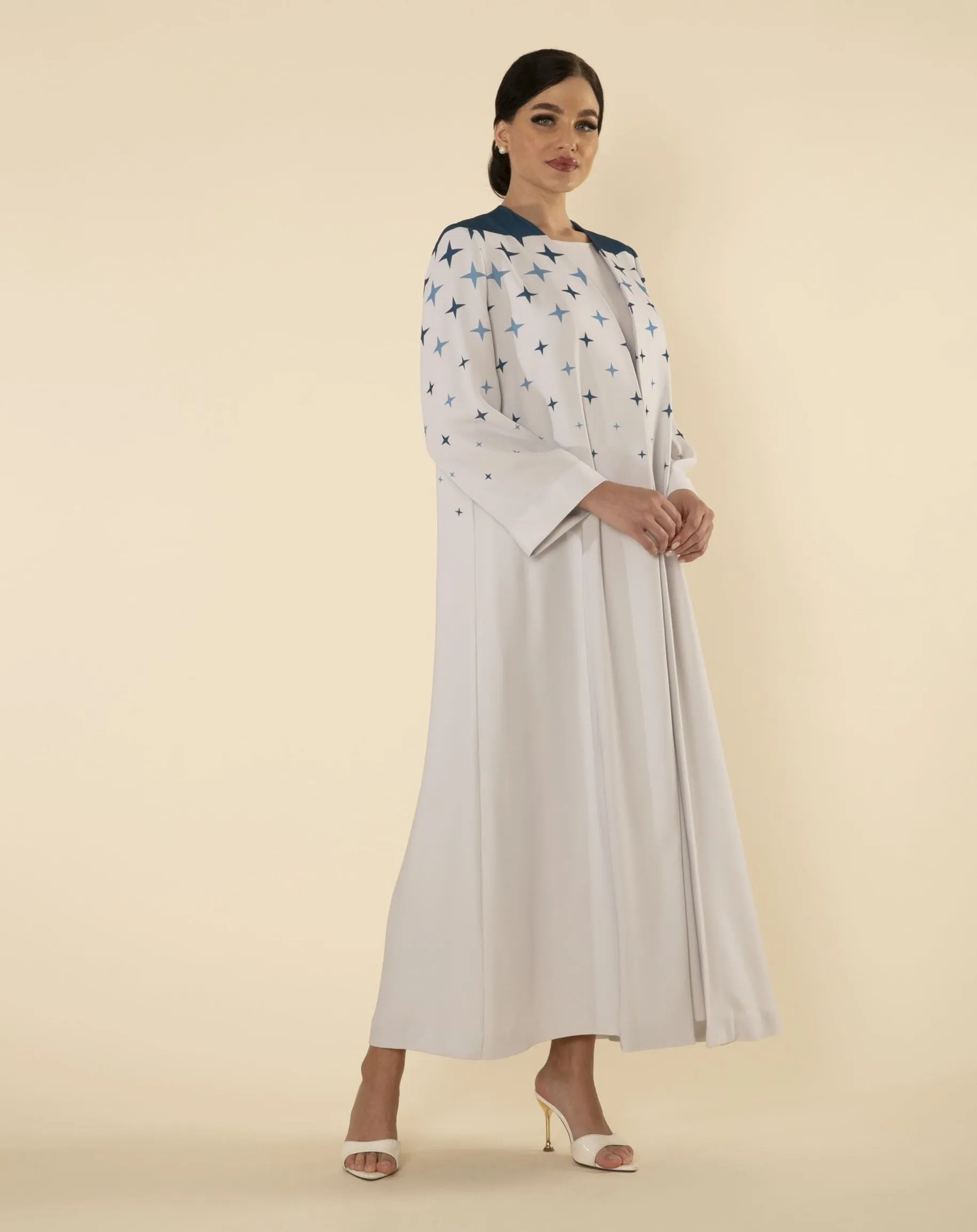 BLUE STAR PRINT ABAYA - RTW