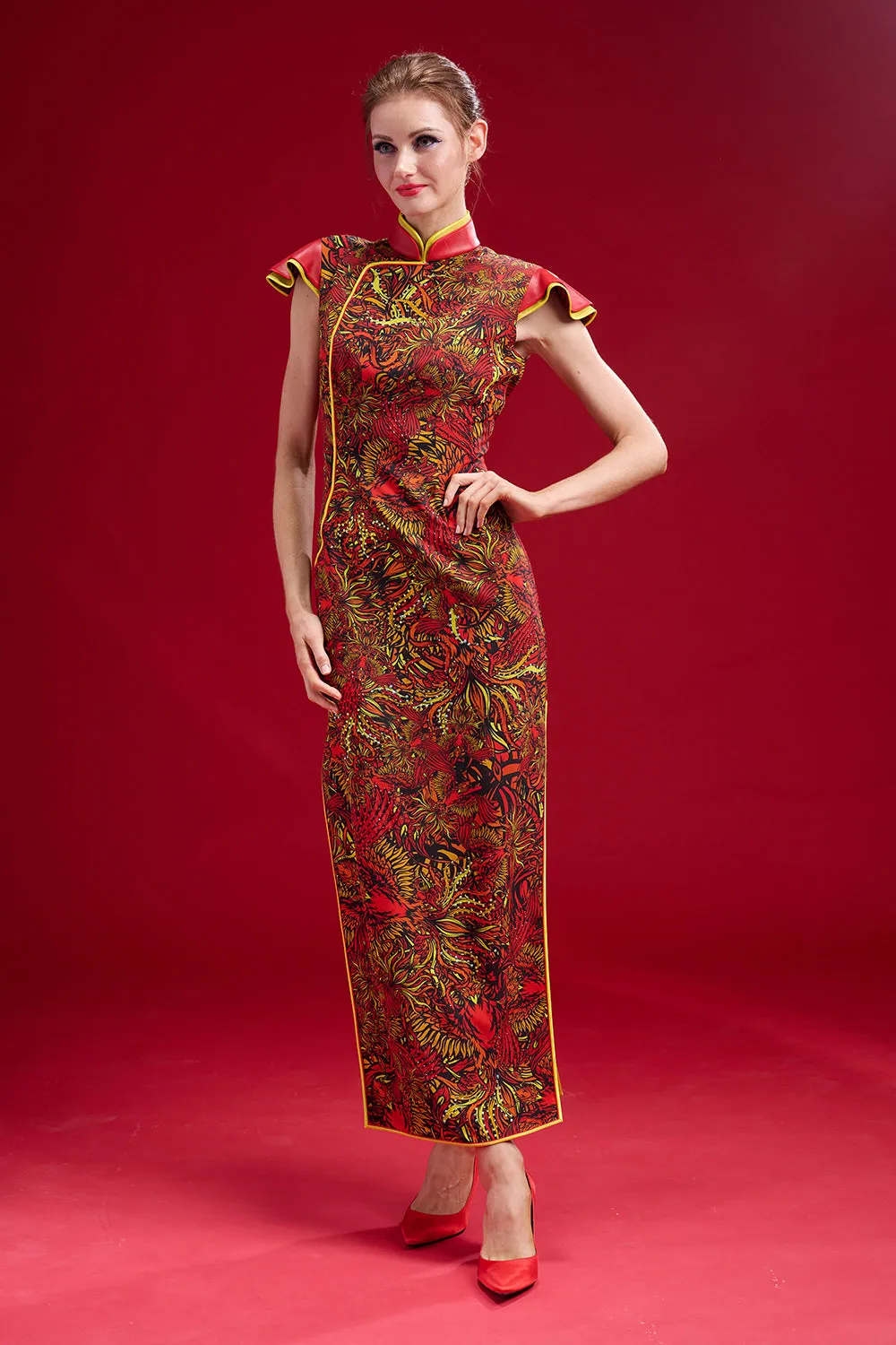 【CROWN JEWEL】100% Silk Wedding Cheongsam - Modern Qun Gua (Petal Sleeve / Regular Fit)(嫁囍金紅)