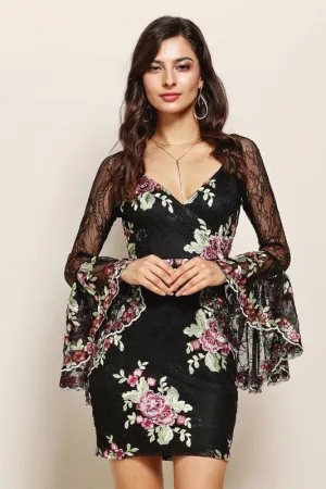 Dramatic Bell Sleeves Lace Floral Bodycon Dress