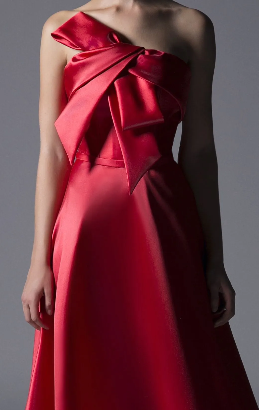 DRAMATIC BOW GOWN