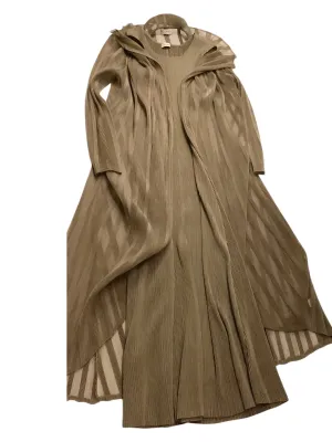 Dress Set 2pc By Clothes Mentor In Taupe, Size: Osfm