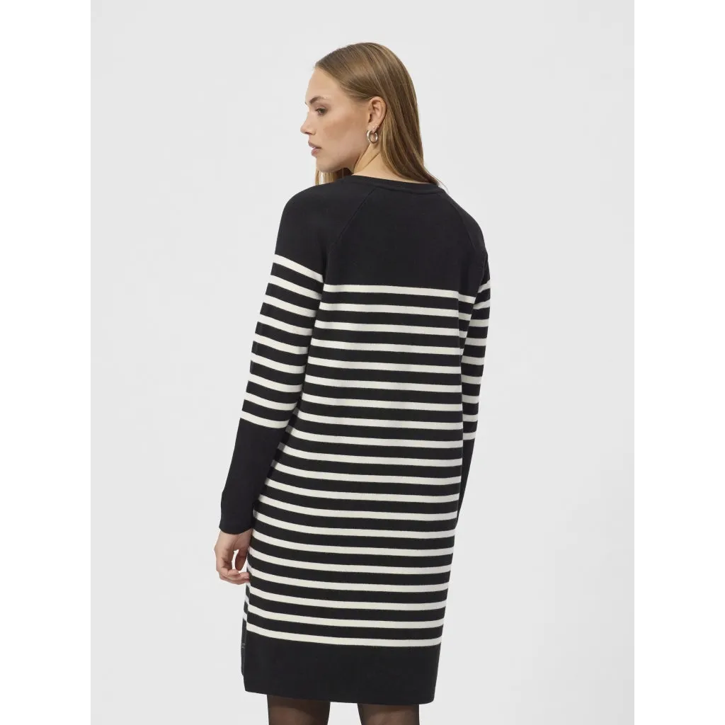 Dune Knit - Black Stripe