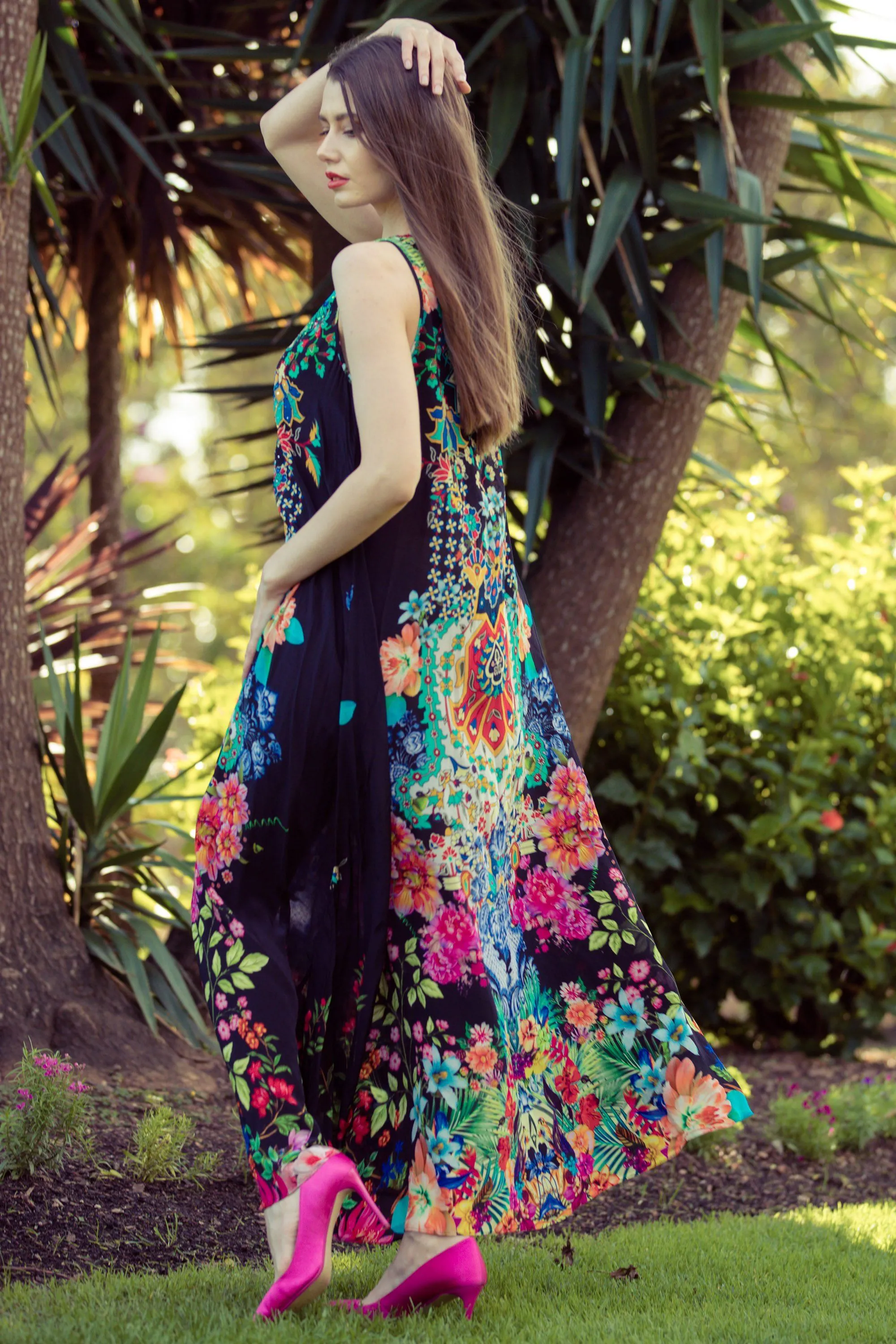 EDEN - SLEEVELESS MAXI DRESS