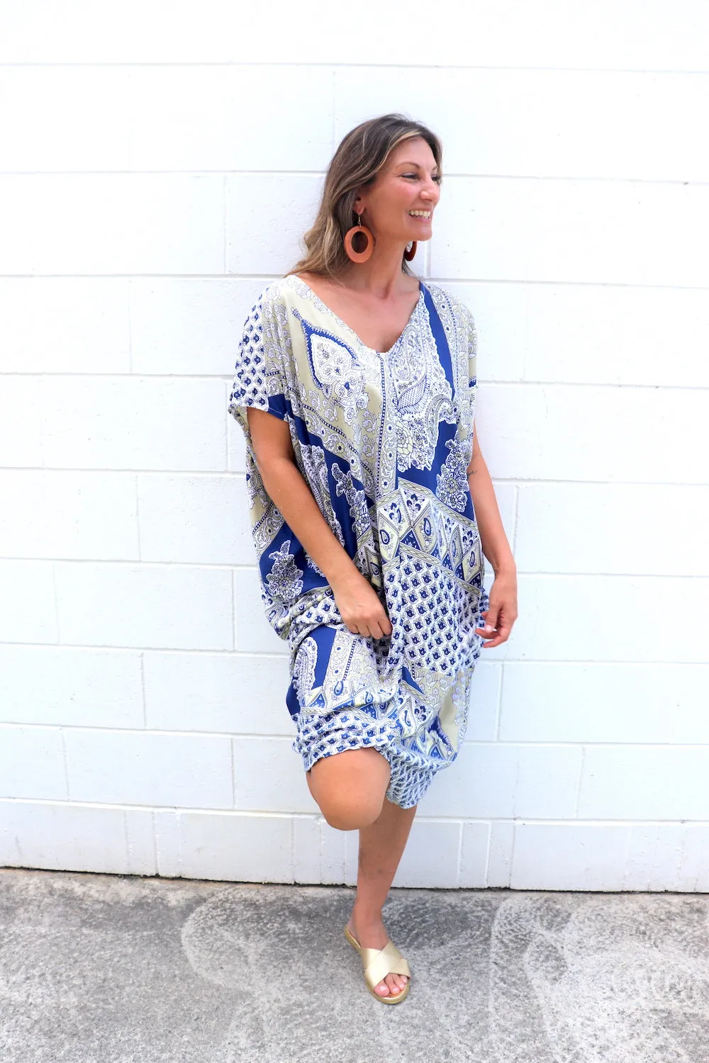 Island Holiday High Low Dress In Navy Taupe