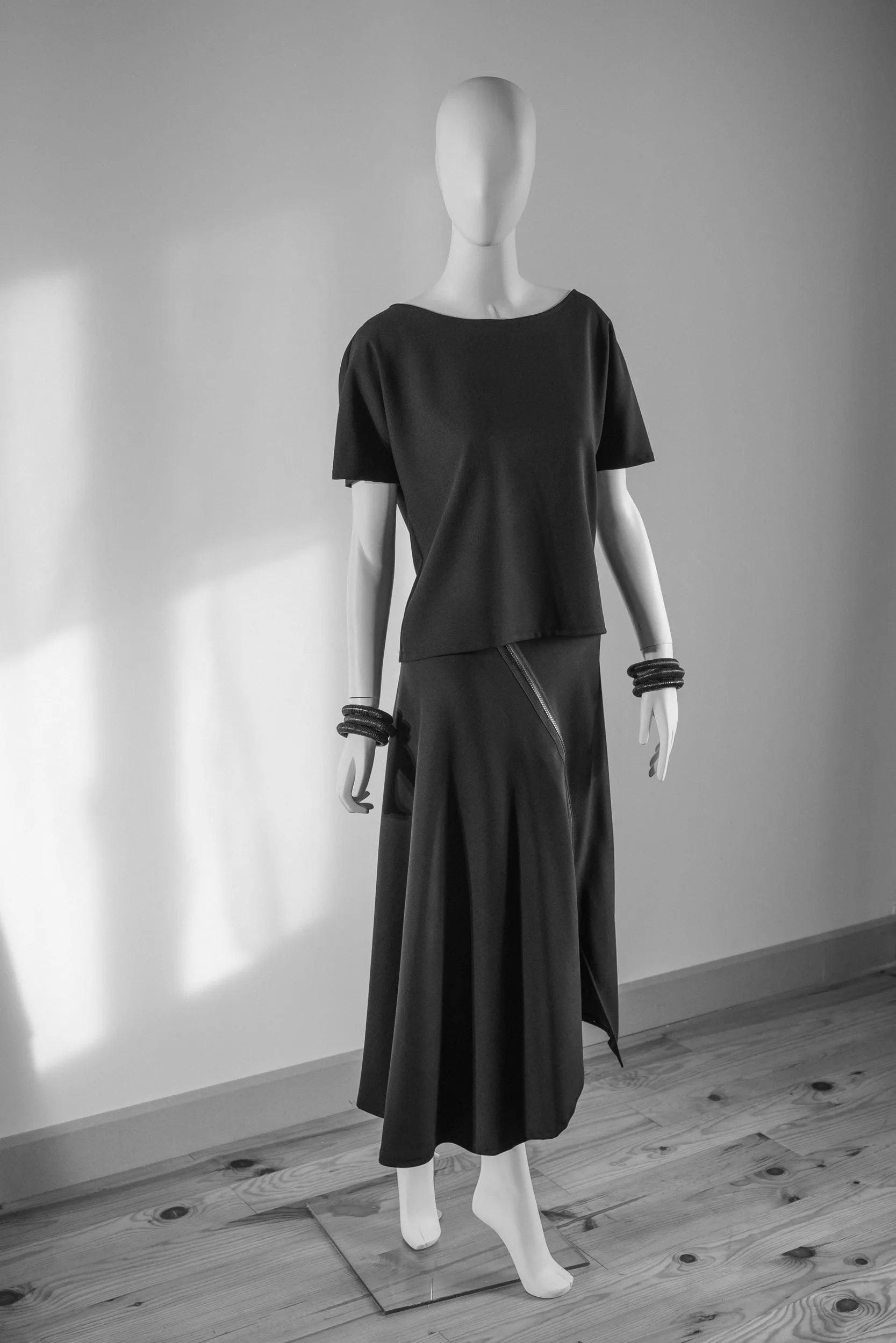 JUPE noire, coupe biais trapèze