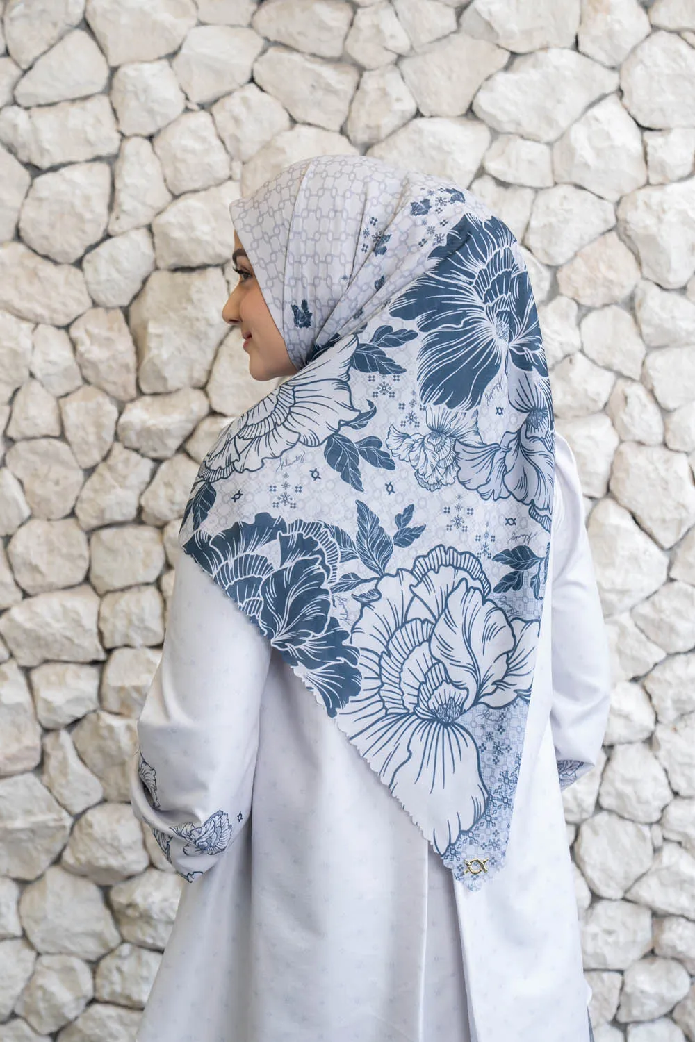Leysha Scarf Syar'i Cloudy White