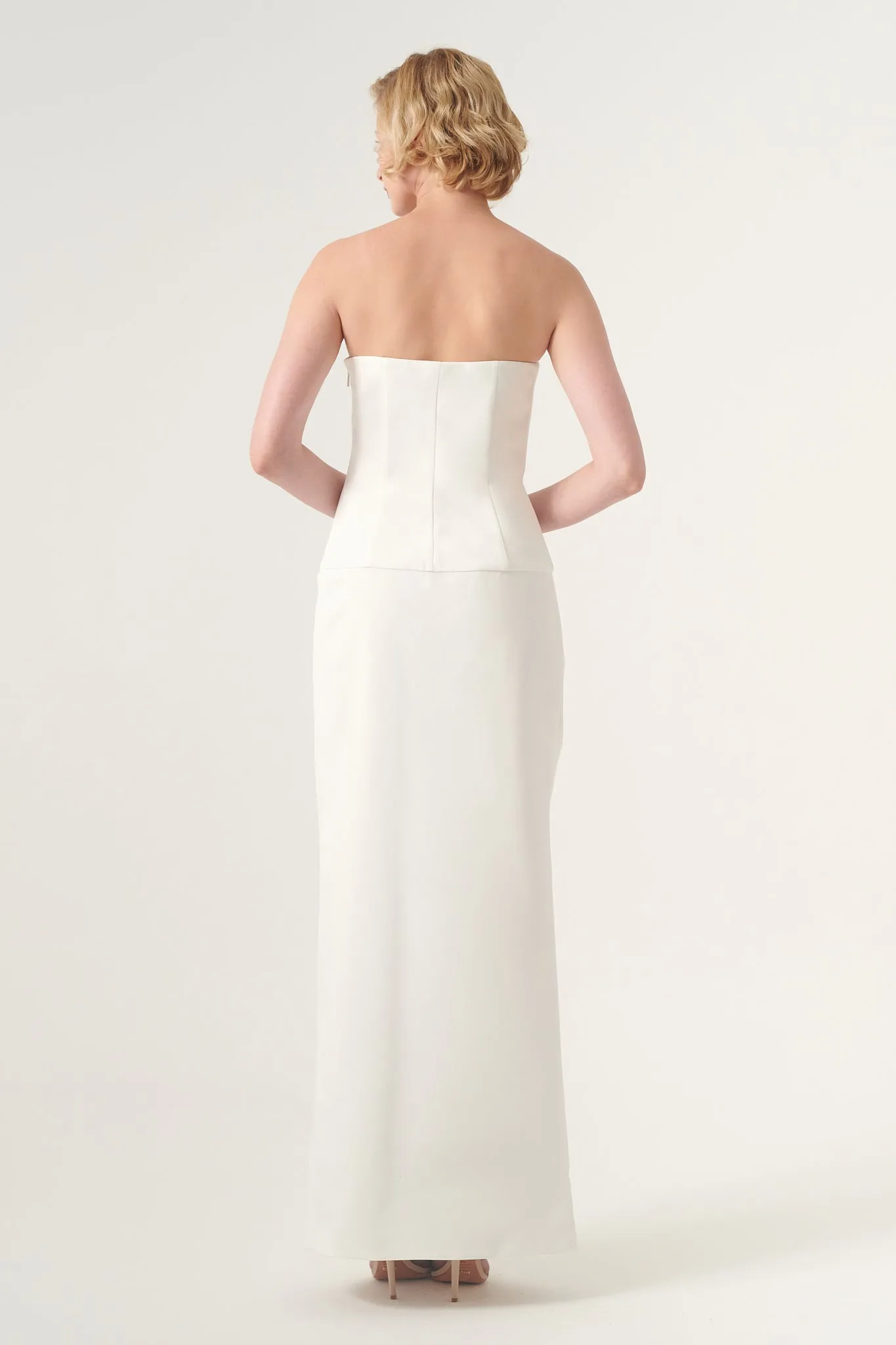 Low-rise waist strapless maxi dress