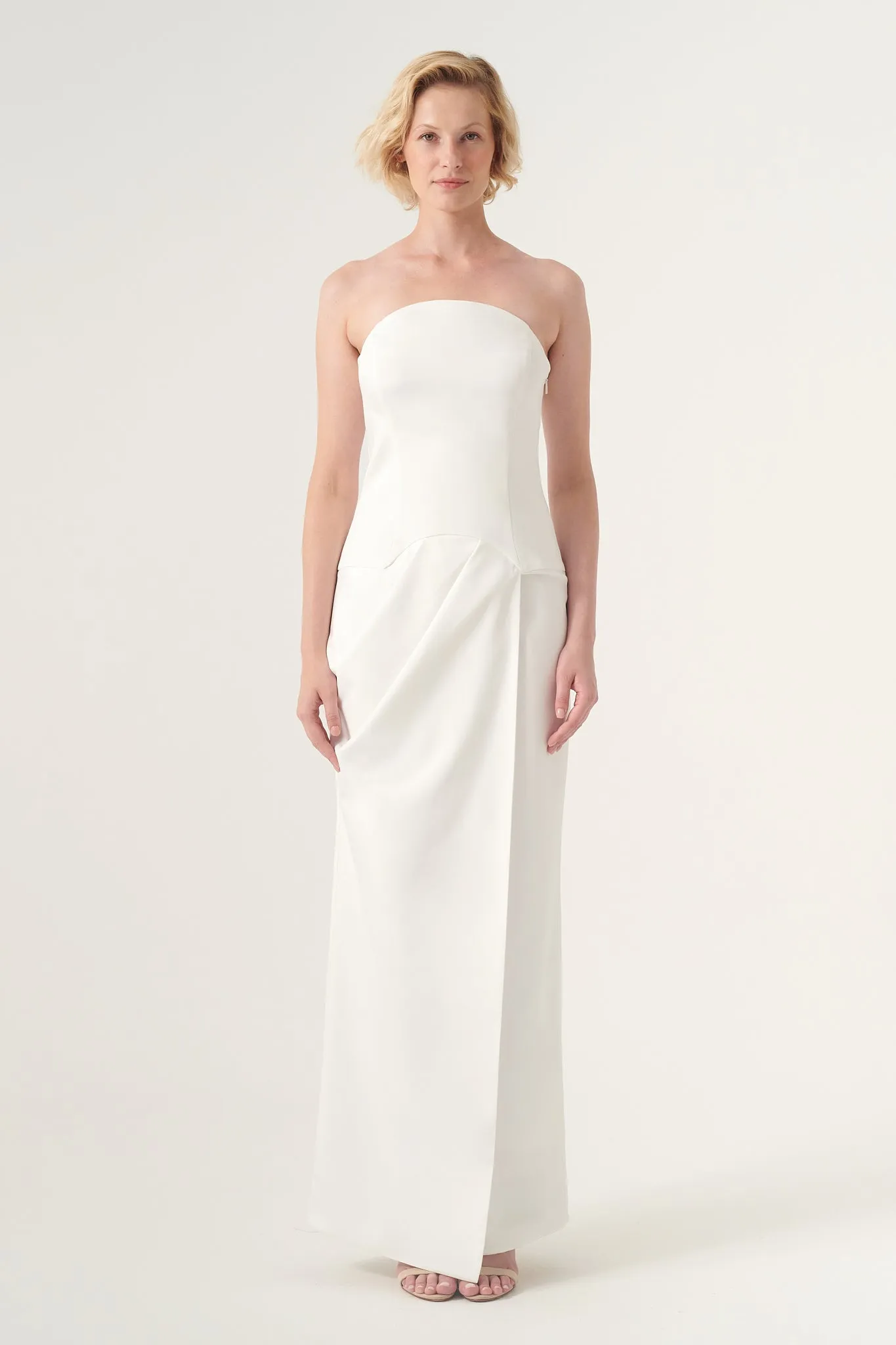 Low-rise waist strapless maxi dress