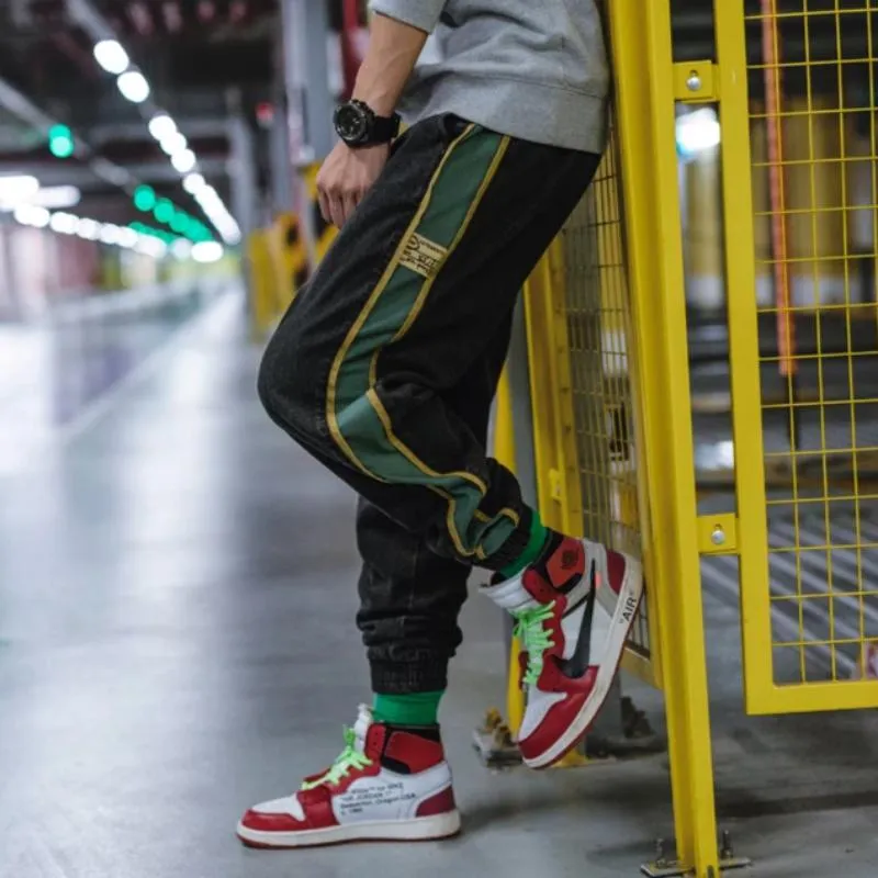 Men's Casual Sweatpants With Stripes
