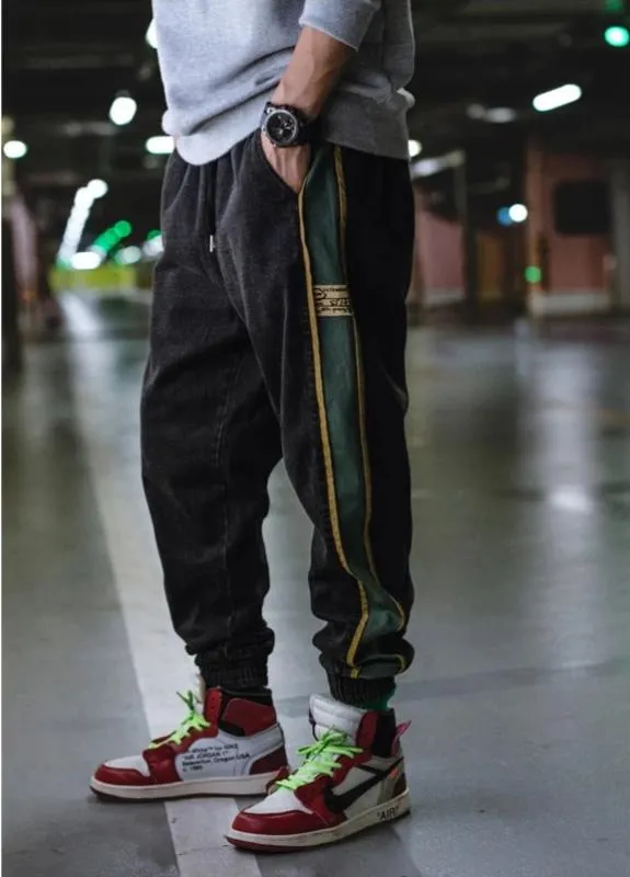 Men's Casual Sweatpants With Stripes