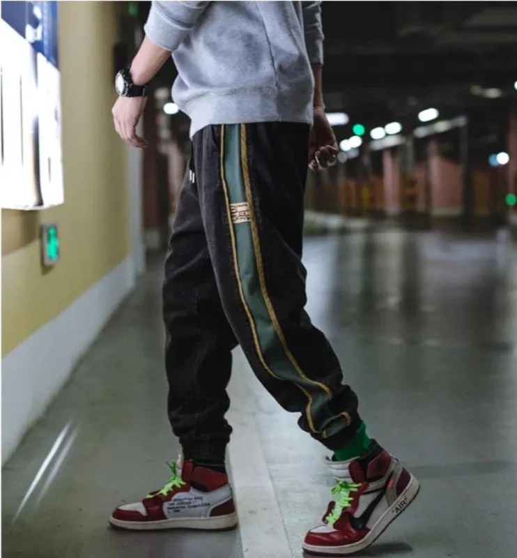 Men's Casual Sweatpants With Stripes