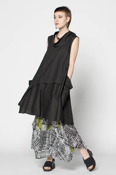 Oslo Dress in Black Carnaby
