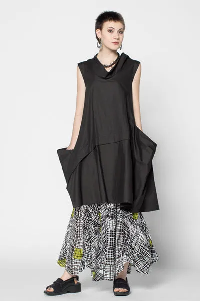 Oslo Dress in Black Carnaby