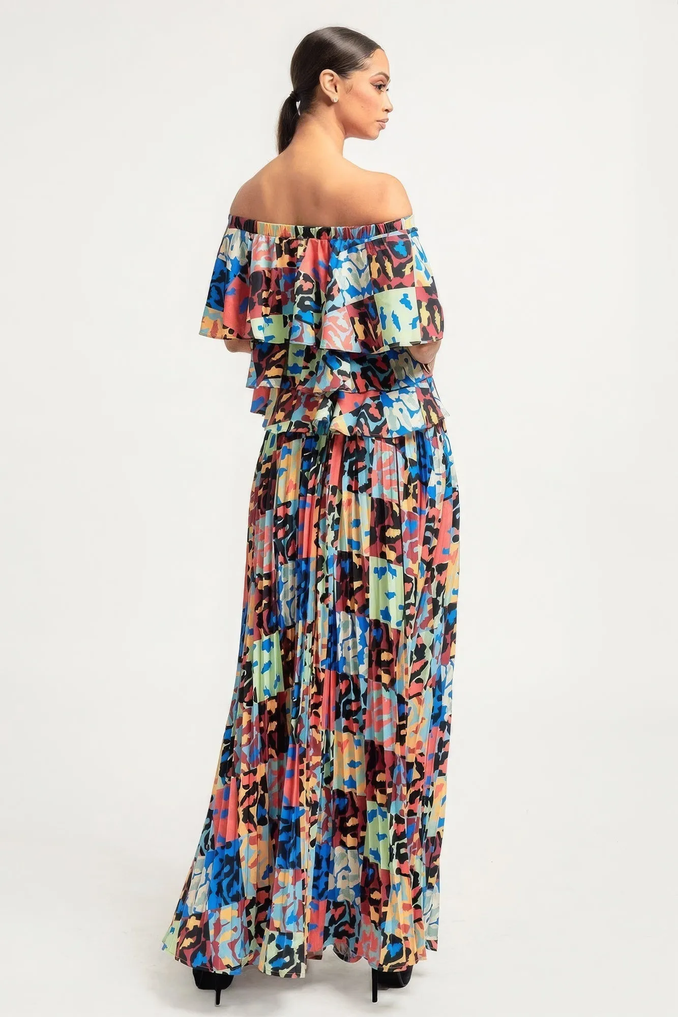 Printed Ruffle Top And Pleated Skirt