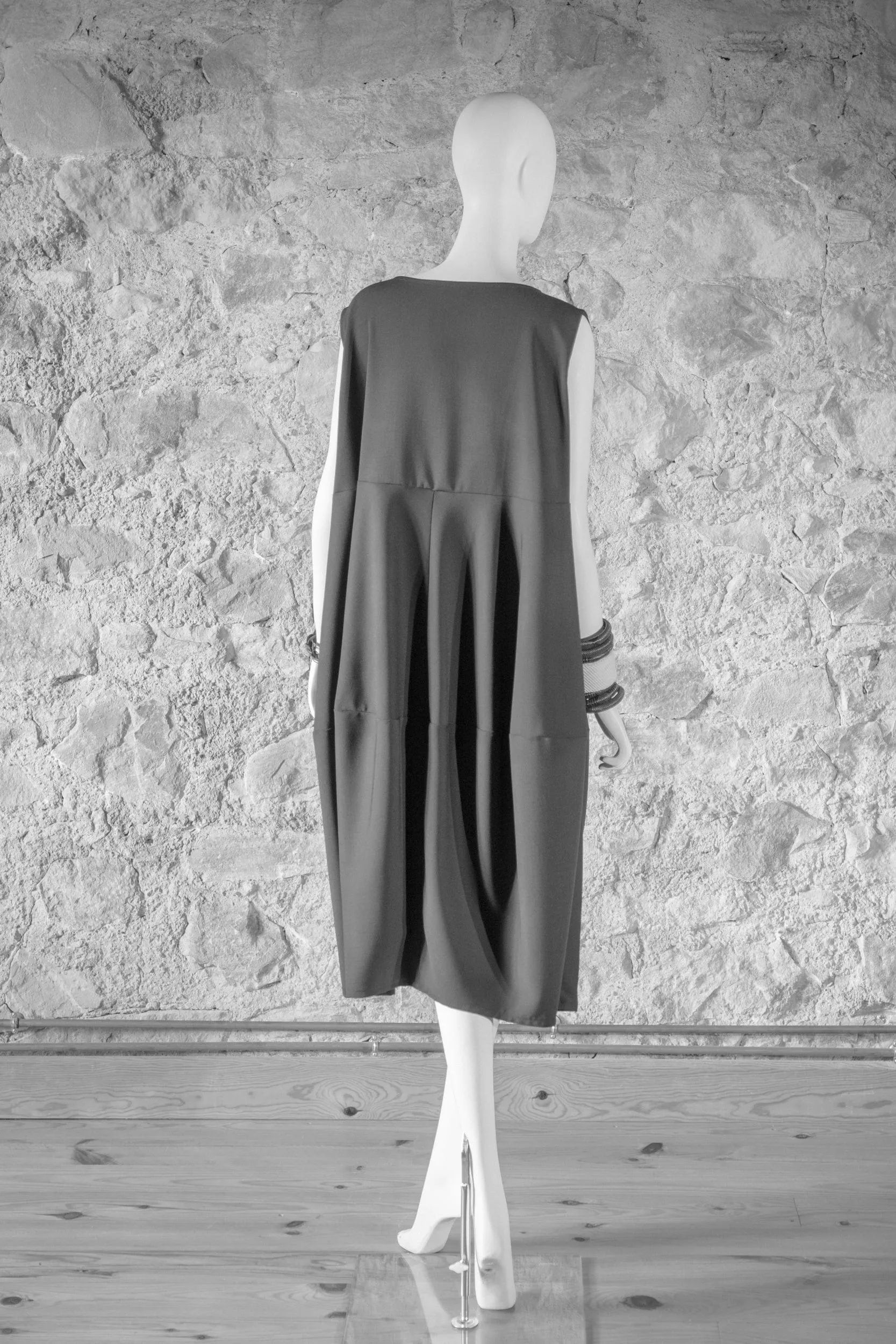 ROBE noire boule, ou tulipe