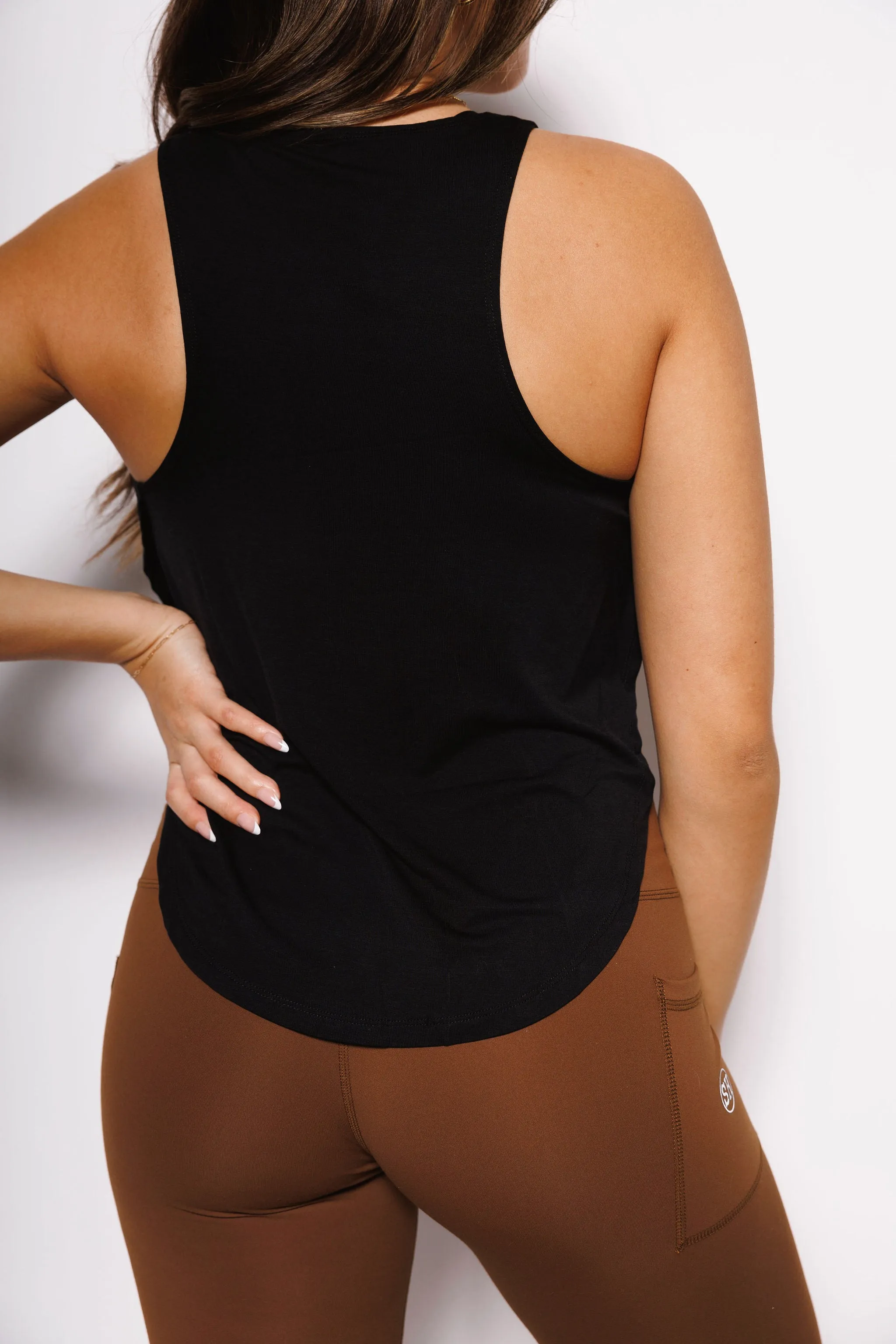 SWAY TANK: BLCK