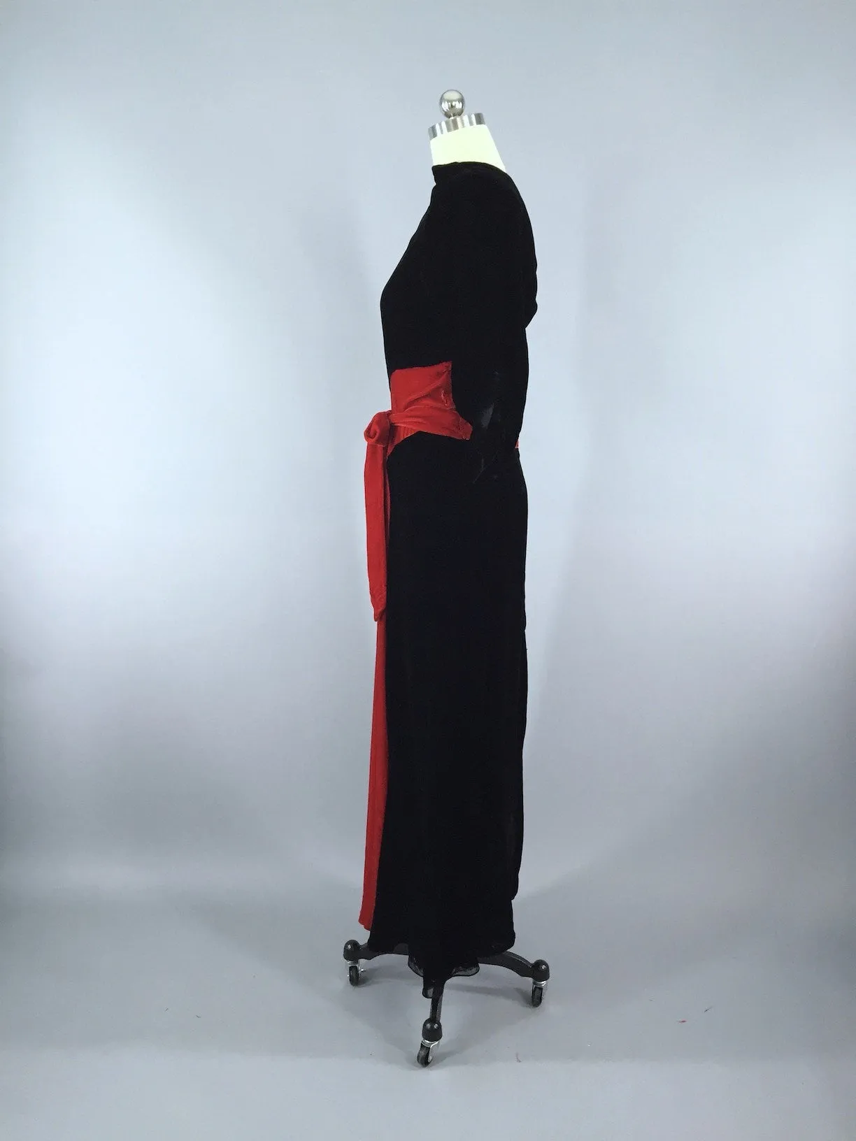 Vintage 1940s Black Velvet Maxi Dress / Theater Costume