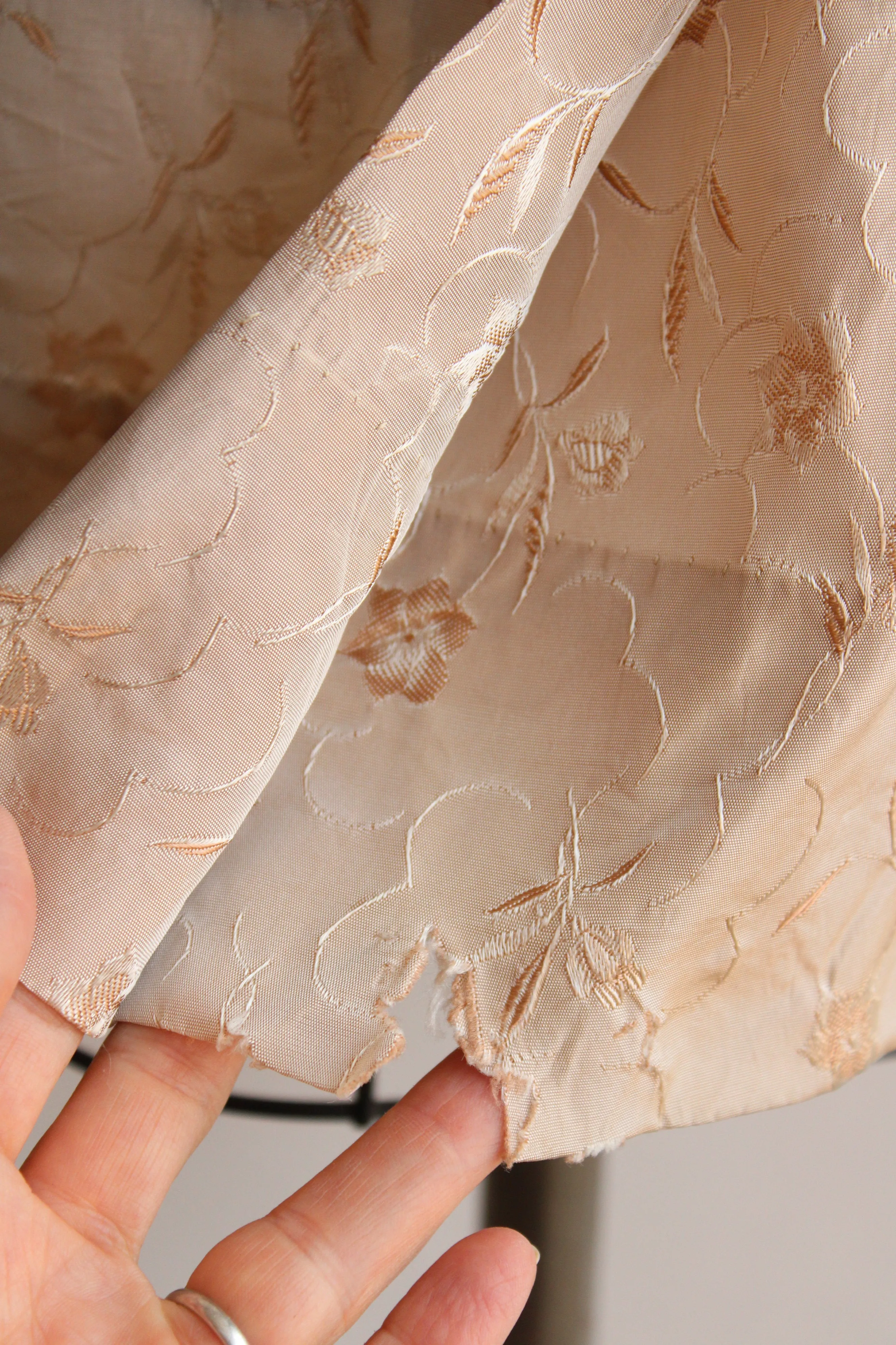 Vintage 1950s Taupe Floral Print Dress