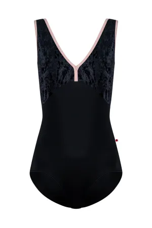 Yumiko Alicia in Black velvet